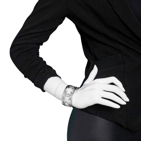 Chanel Cuff Bracelet Silver B16 - Picture 6 of 6